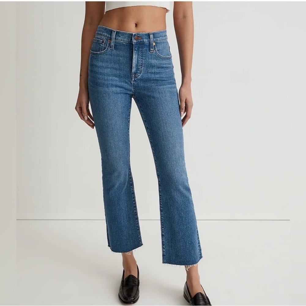 Madewell Kick Out Crop Jeans in Cherryville Wash